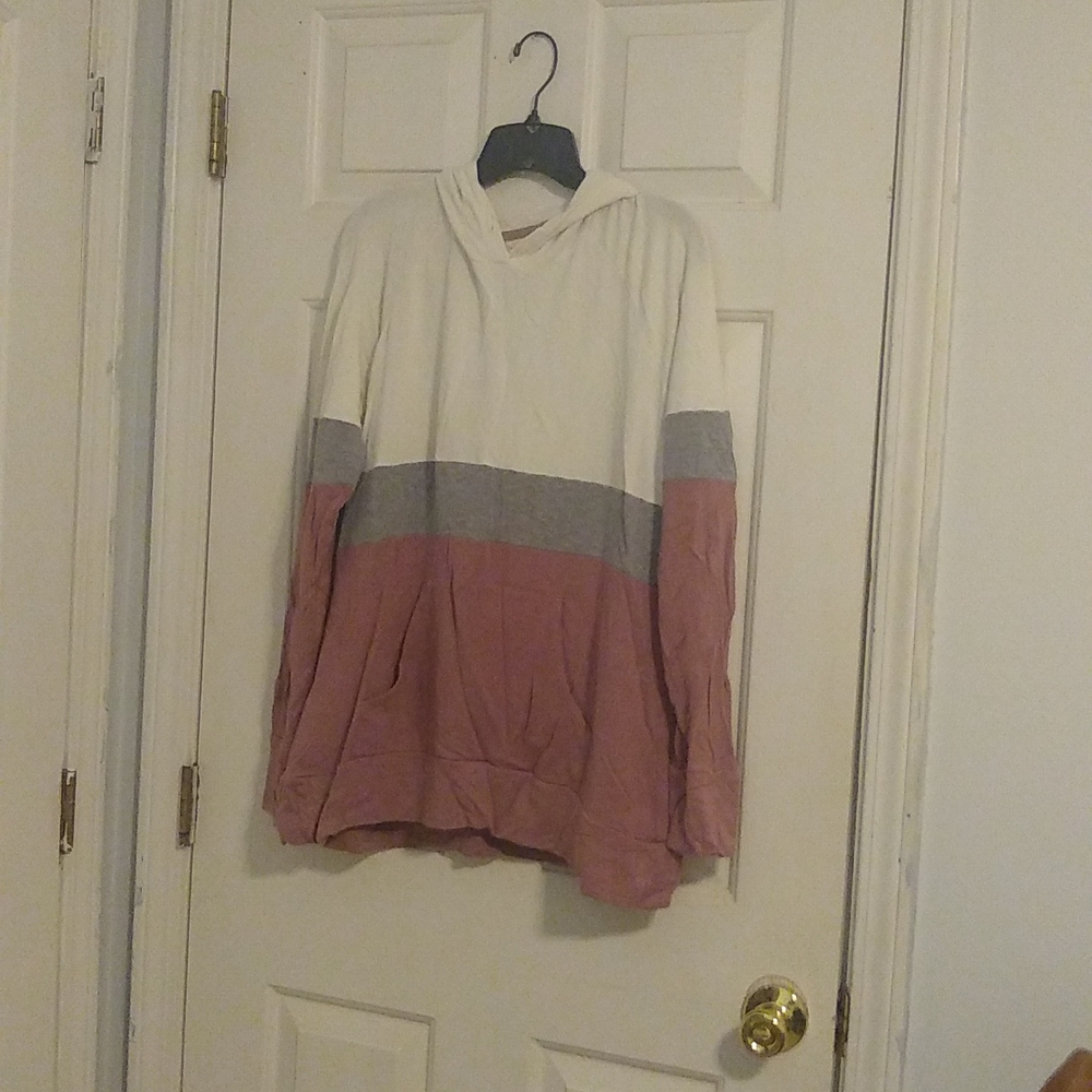 Market and spruce long sleeve shirt